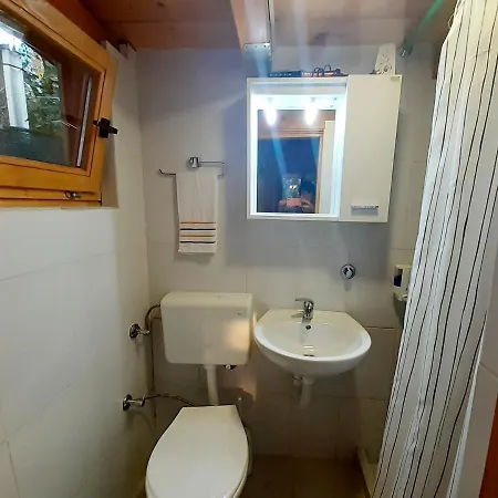 Obiteljski Borovi * Visoko