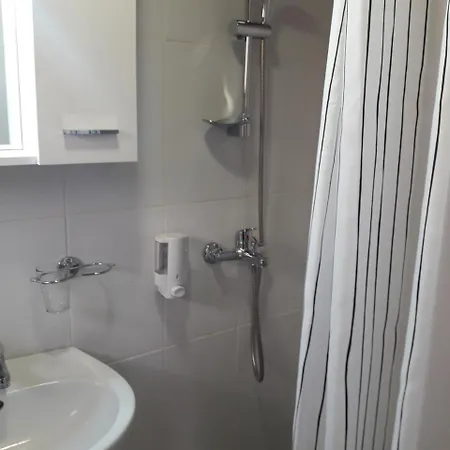 Campingplads Obiteljski Borovi Visoko