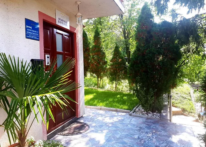 Kemp Obiteljski Borovi *