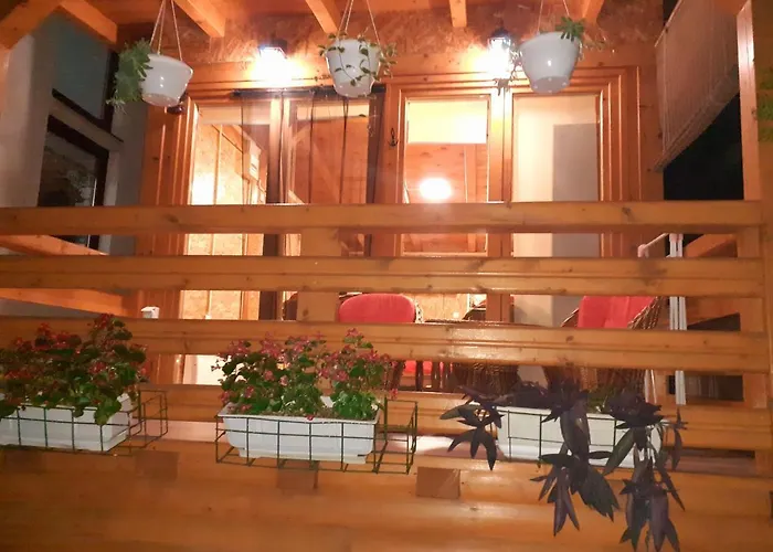 Obiteljski Borovi Kemp Visoko