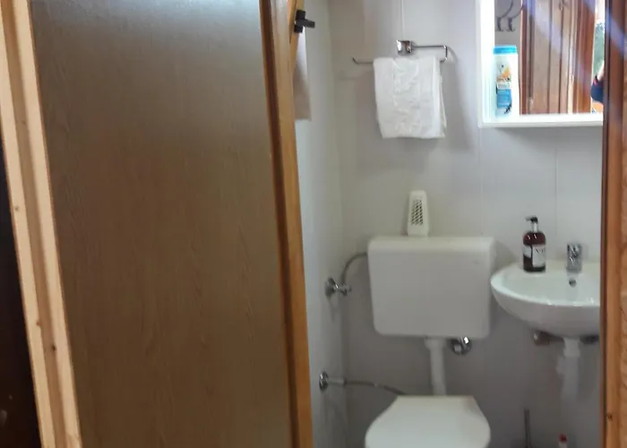 Kemp Obiteljski Borovi